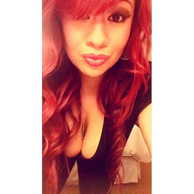 Latina cleavage adult photos