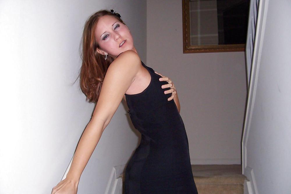 KIMBERLEY POSING I adult photos