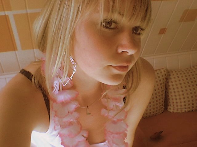 Stolen Pics - Blonde Teen Laura Part 2 adult photos