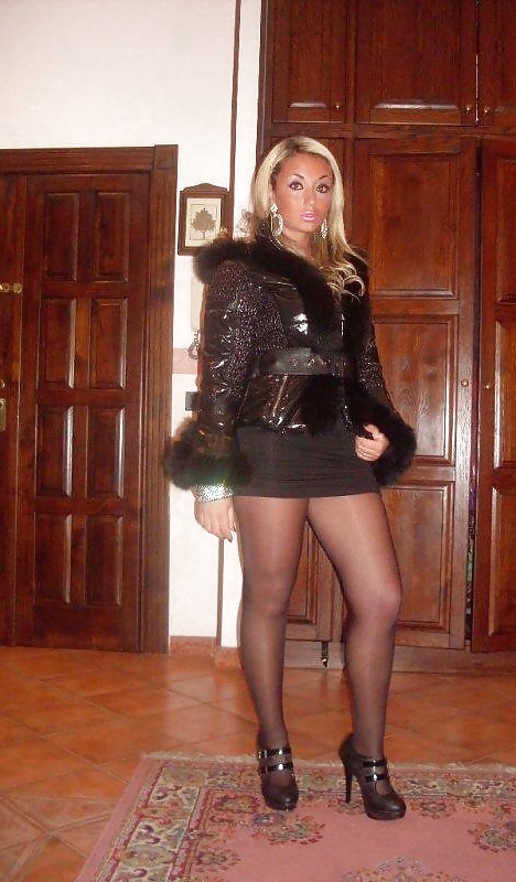 Hot pantyhose babes 66 adult photos