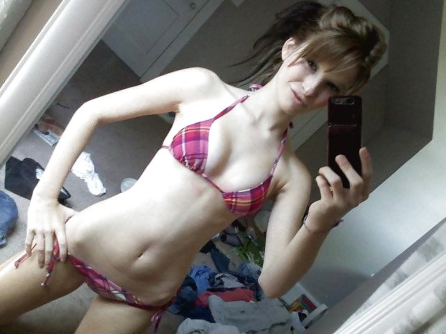 Skinny Teen From,SmutDates.com adult photos