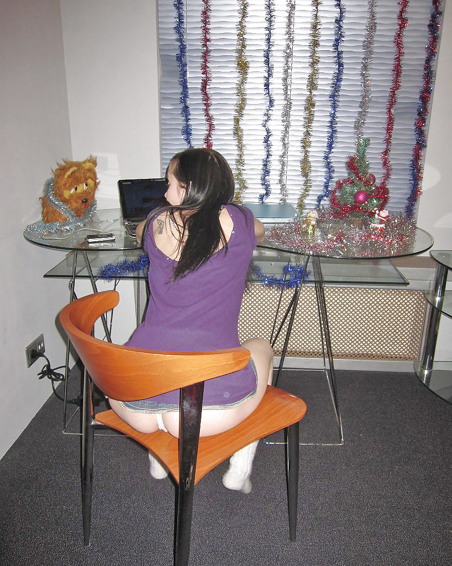 THEE BAILEY home ASSET - 3 girlS, 1 ASS adult photos