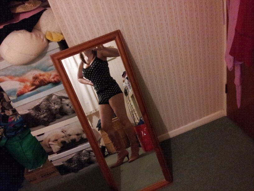 Busty Carly adult photos
