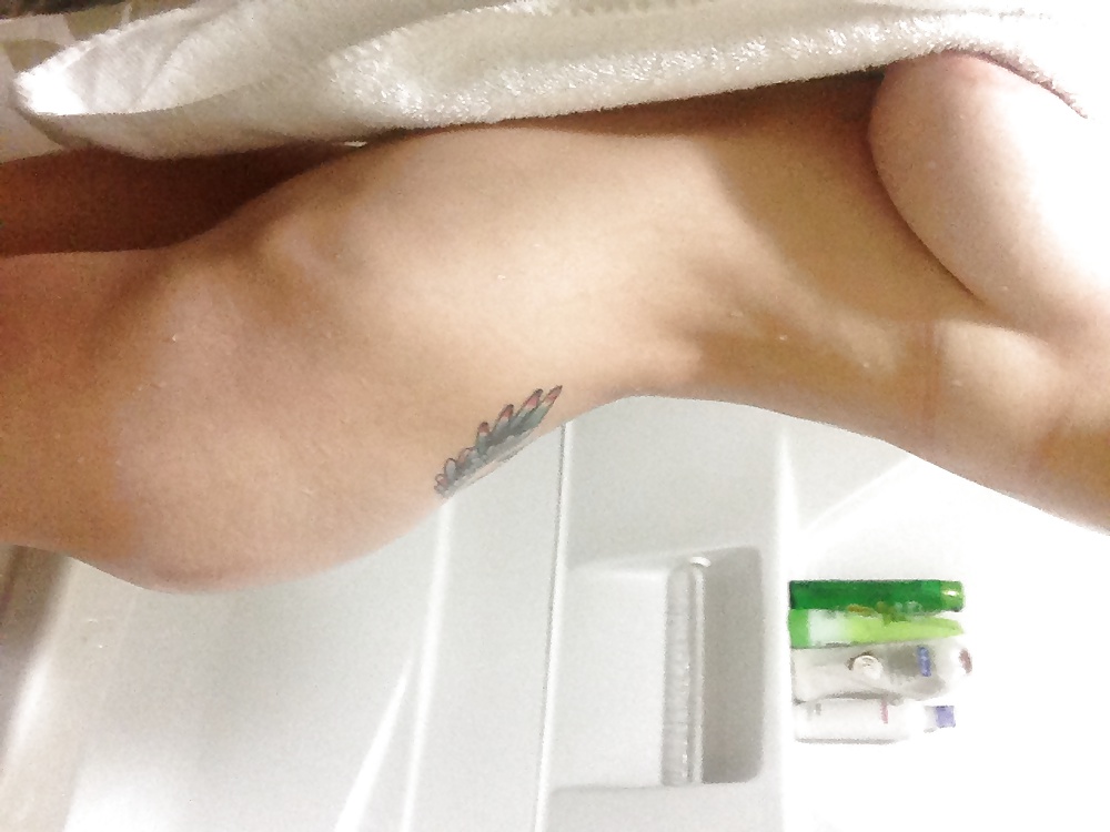 Amateurs Set 216 adult photos