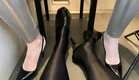 black and white pissing and blowjob         