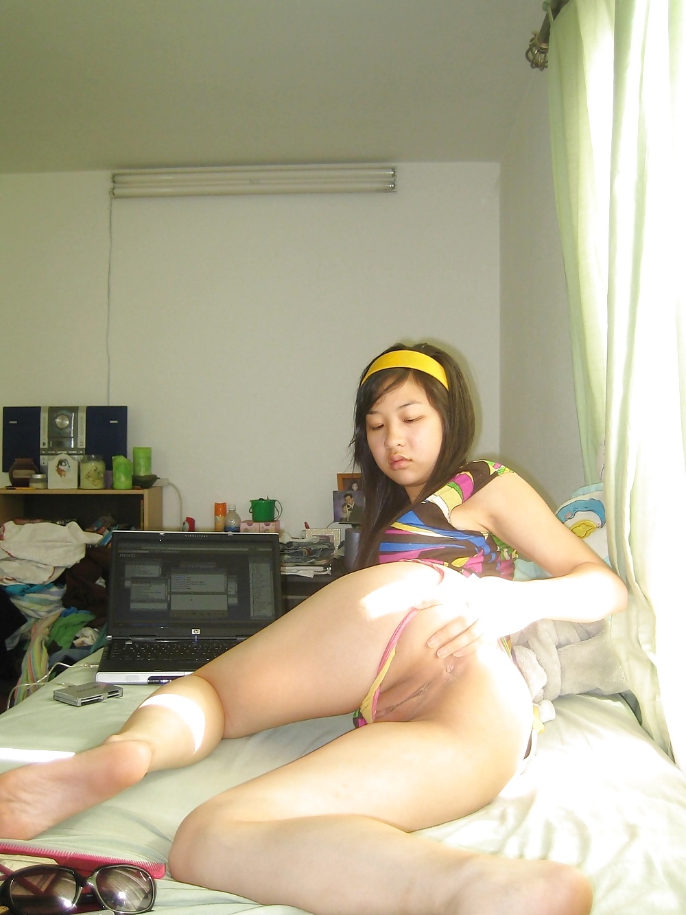 Hot Amateur Asian teens adult photos