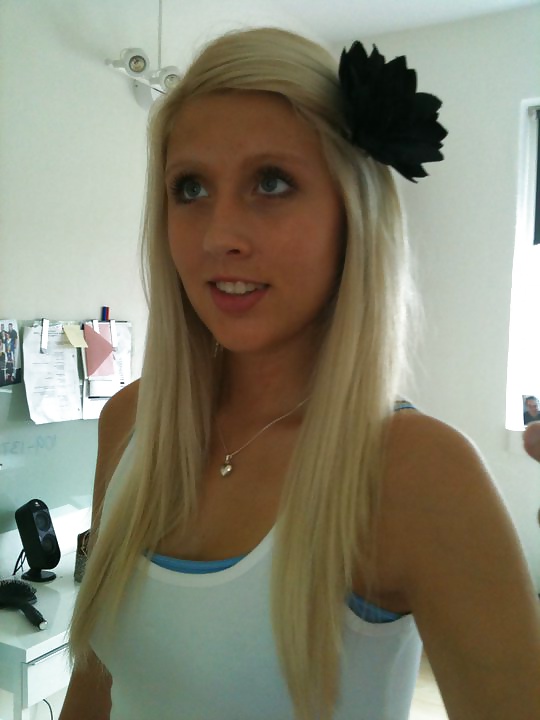 Facebook Girls # 14 adult photos