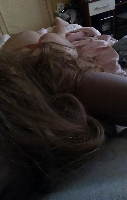 Turkish Liseli Yaren adult photos