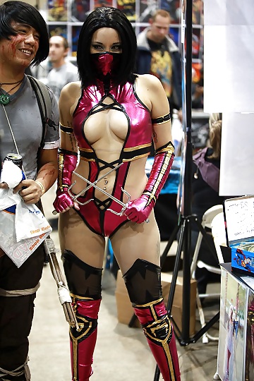 Hot Cosplay girls adult photos