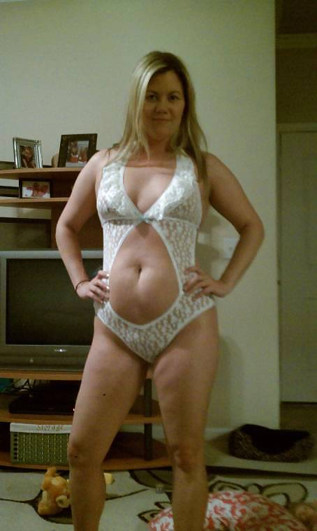 Wives From Chat 25 adult photos