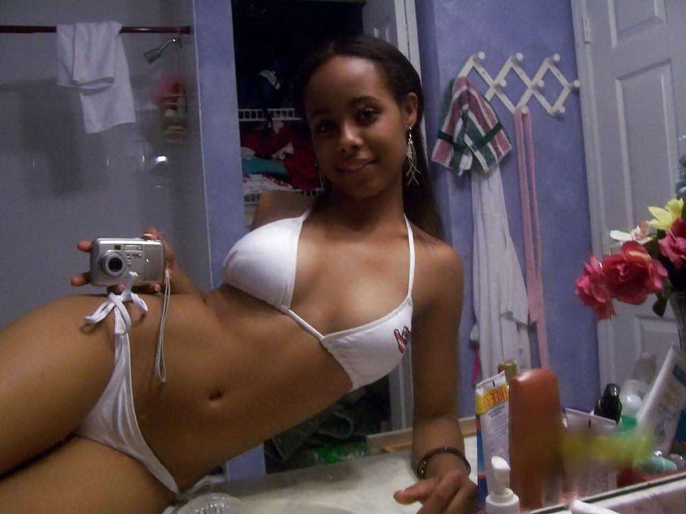 Sweet Ebony Teen adult photos