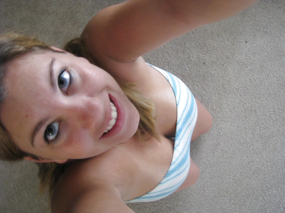 Busty Cute Chubby P1 adult photos