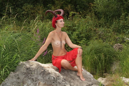 forest satyr         