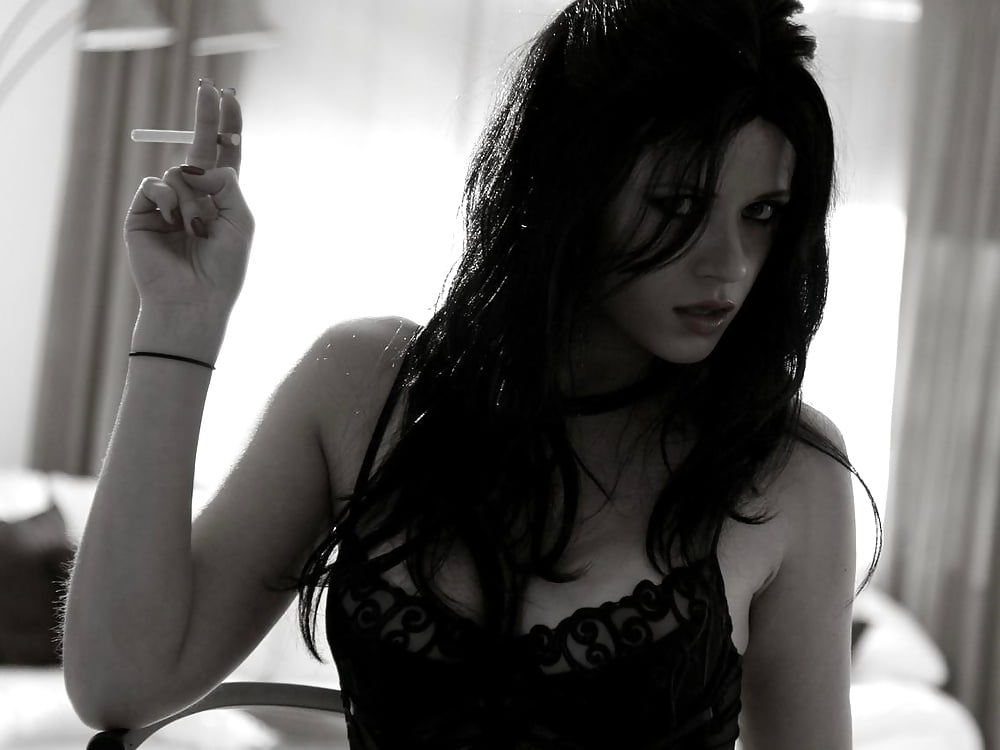 Ann Angel Black Wig adult photos