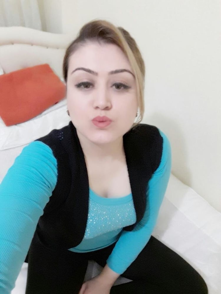 Turkish real ensest mom milf ozlem orospusu - arsivizm - 13 Photos 