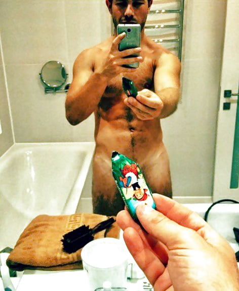 One Finger Sluts Selfie Mix adult photos