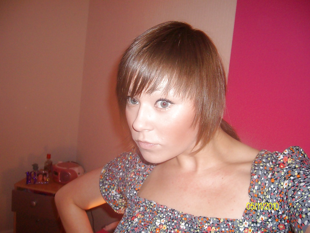 Demi Jones, Manchester adult photos