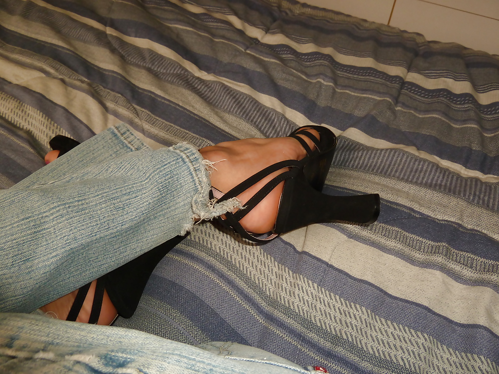 feet sexy shoes adult photos