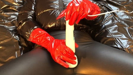 high heel sandals and leggings         