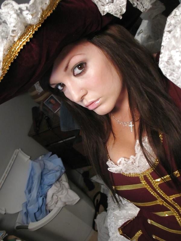 ALL AMATEUR - Here is SANDRA adult photos