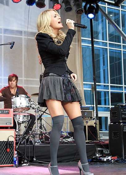 Carrie Underwood adult photos