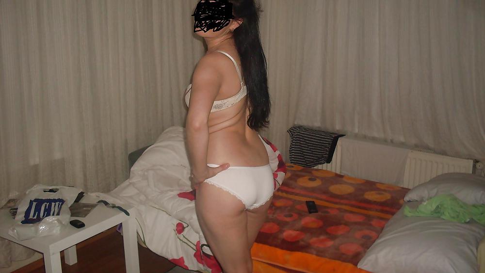 26 Years Old -Turkish Oya III adult photos