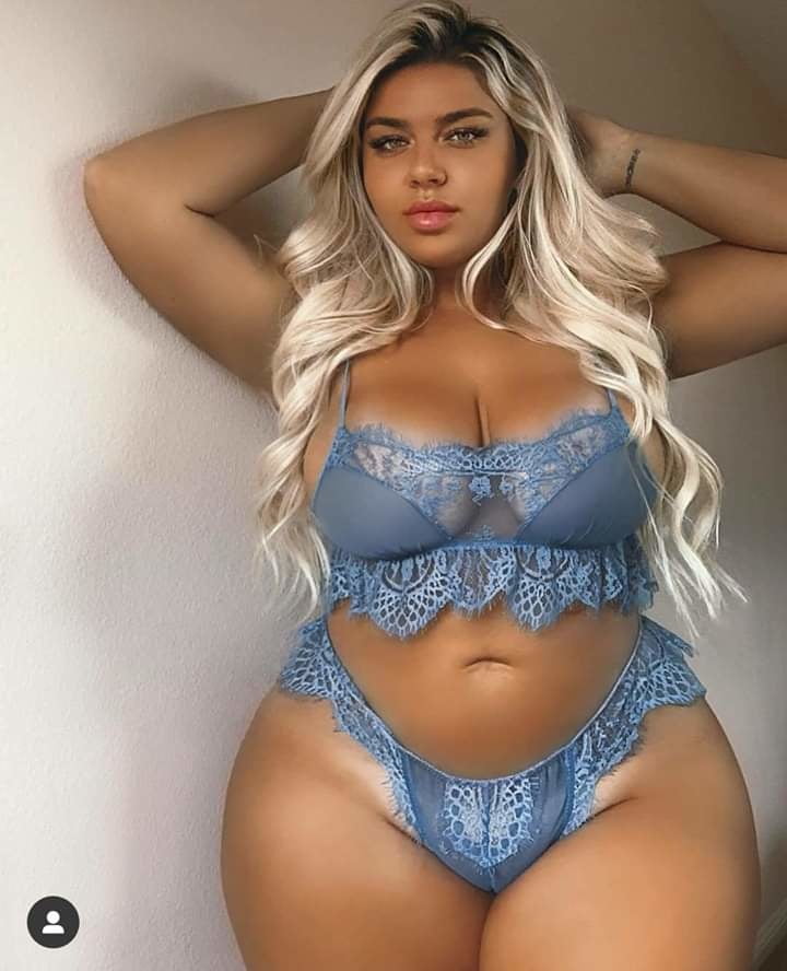 Thick and curvy porn