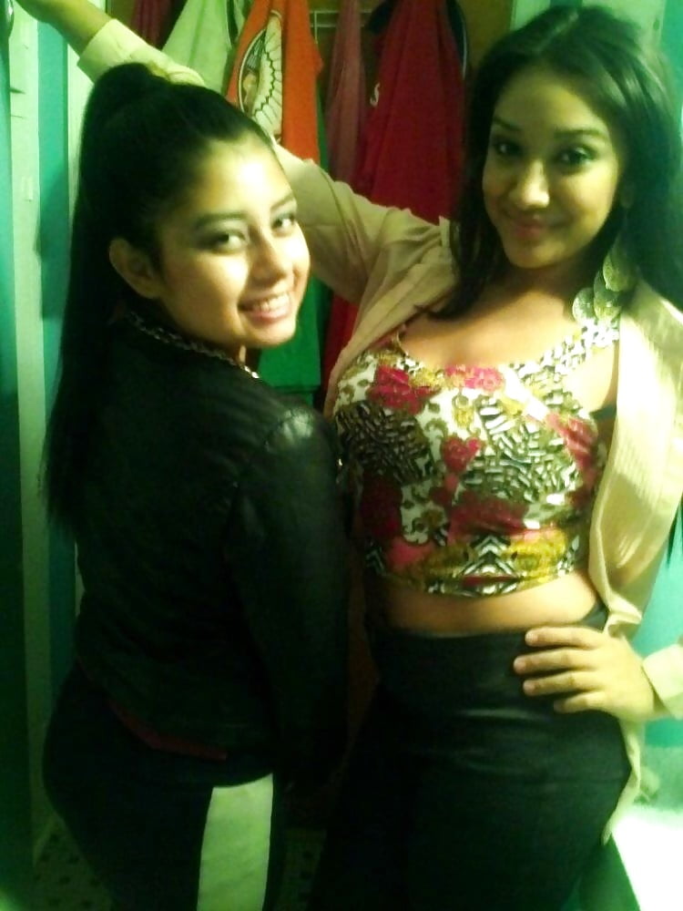 Neyeli Tetona Profile adult photos