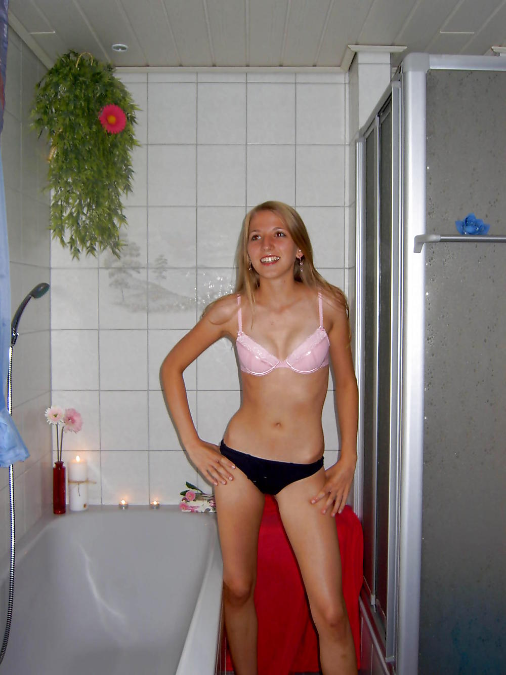 REAL AMATEUR - Cute blonde German adult photos