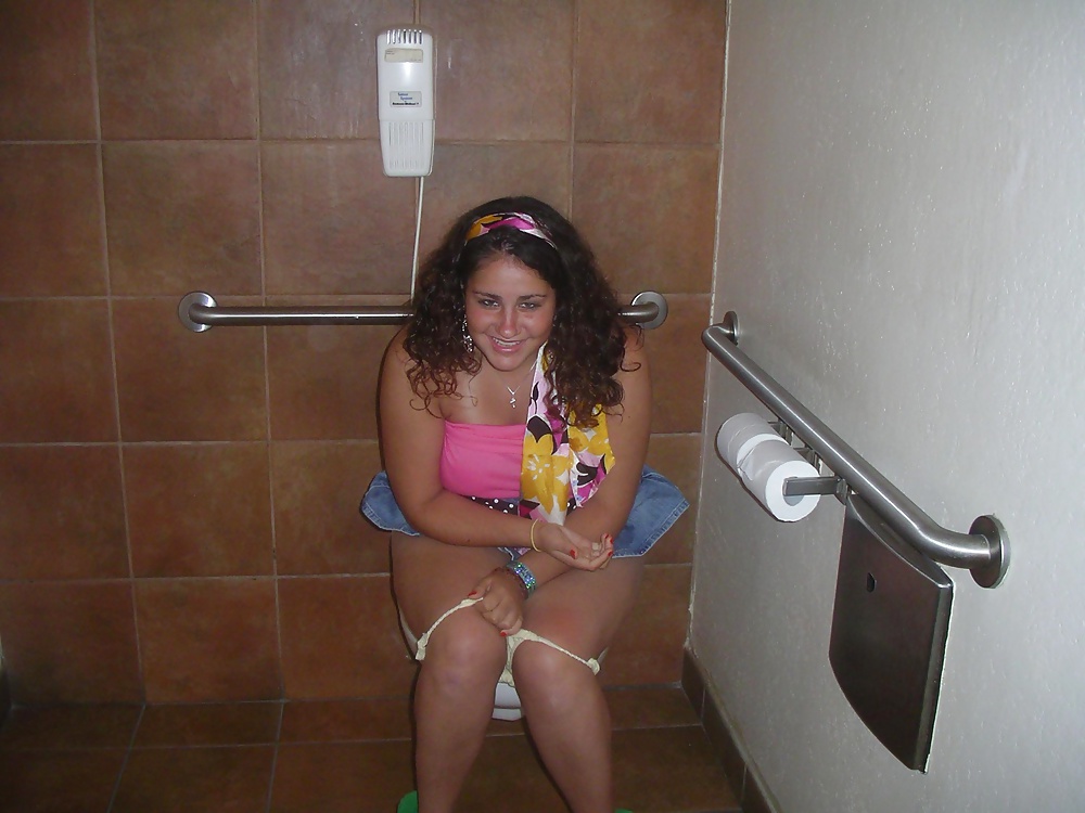 Sitting Pretty Too adult photos