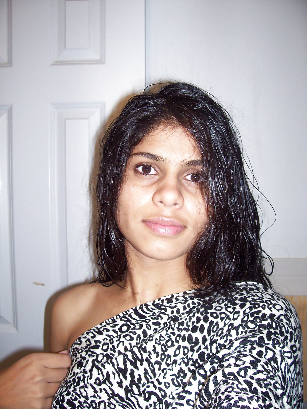 Amateur Indian Girl adult photos