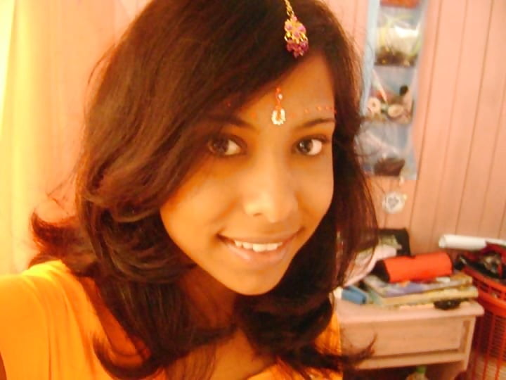 Indian Babe adult photos