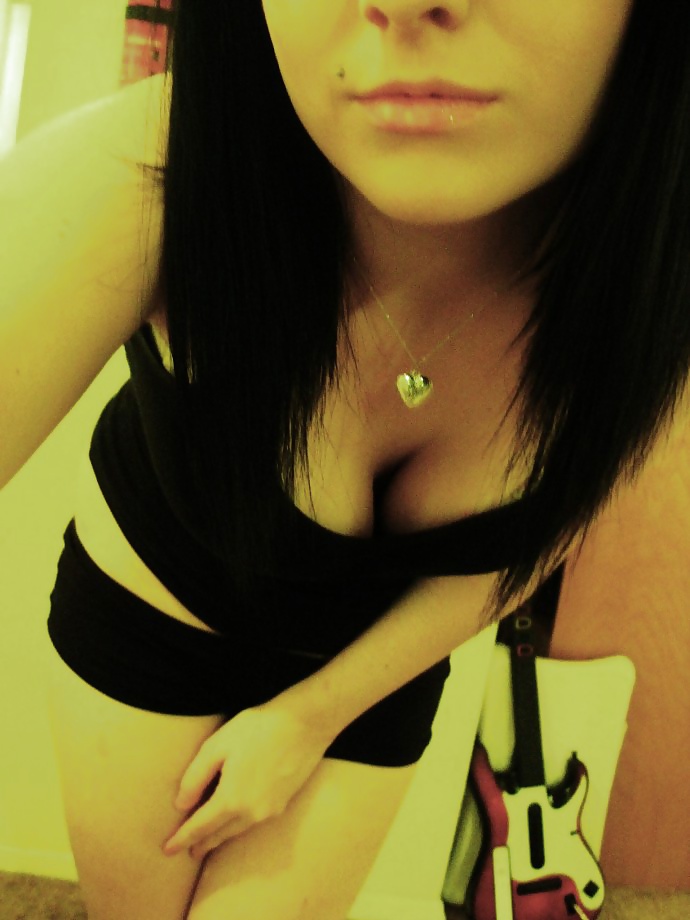 brunette slut taking selfies adult photos