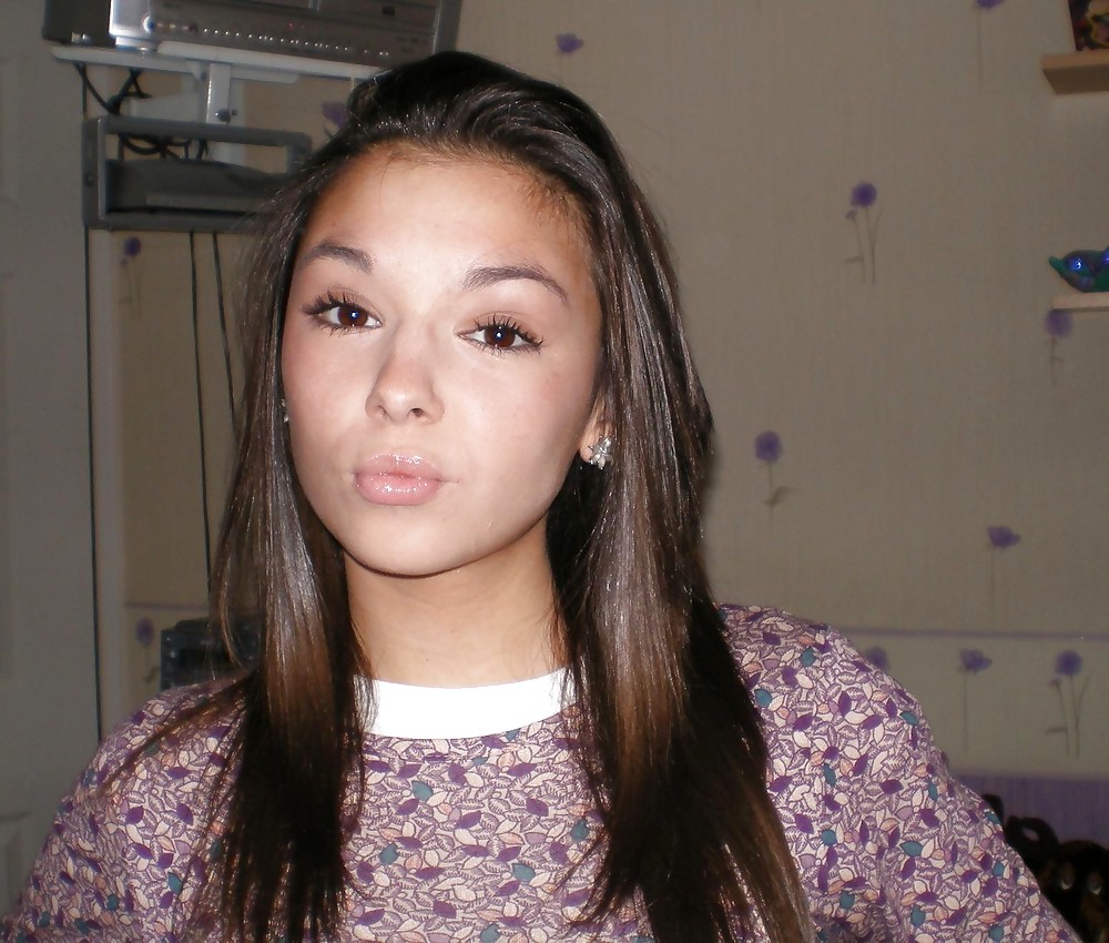 Pretty Face adult photos