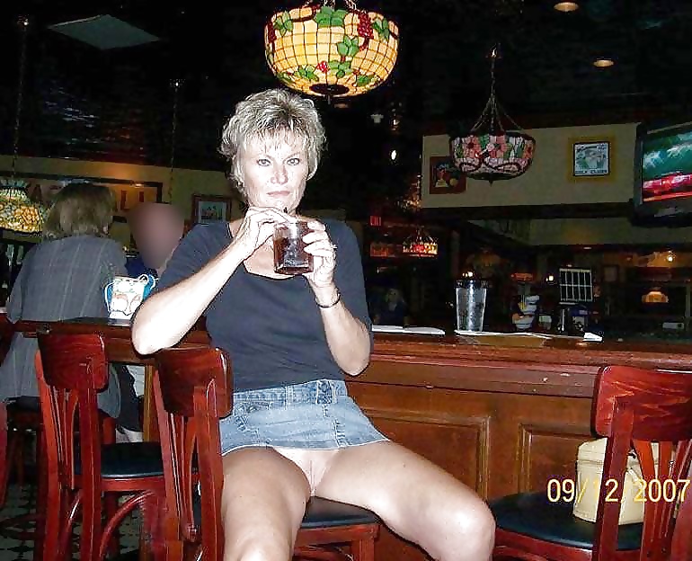 My AMATEUR SLUT WFE FUCKS+Sucks at PUBS&TAVERNS to CUM I XES adult photos