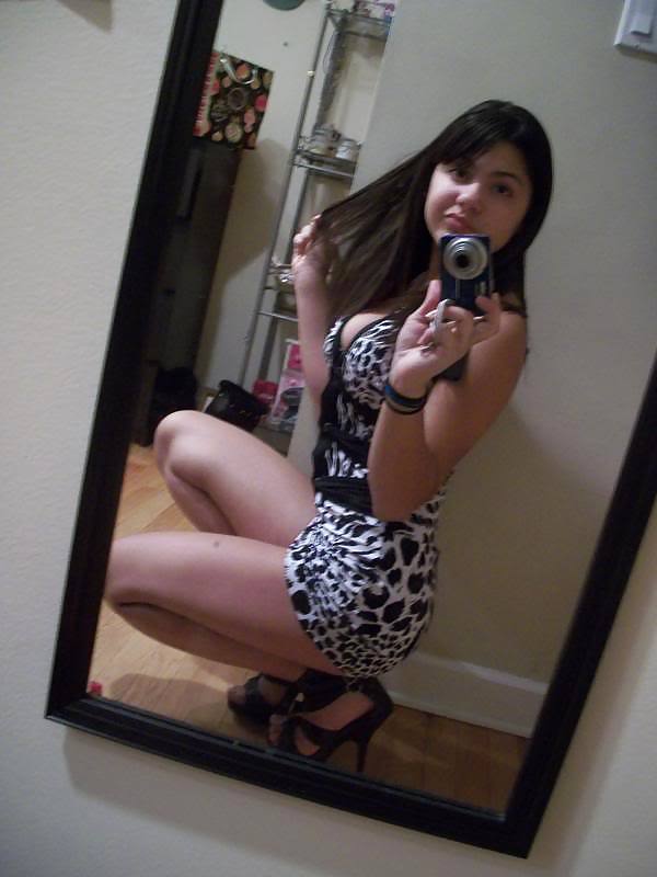 LINDAS ZORRITAS V adult photos