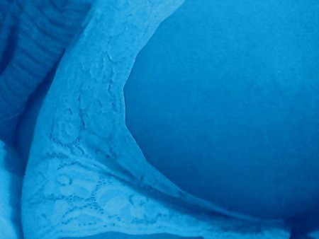 kiz kardesinin resimlerini gonderen ensest