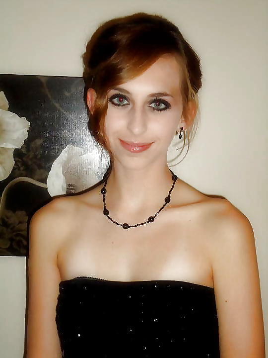 Sweet Lizzy adult photos
