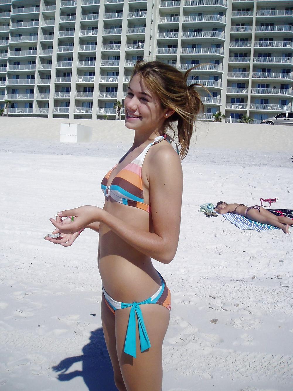 Bikini Girls adult photos