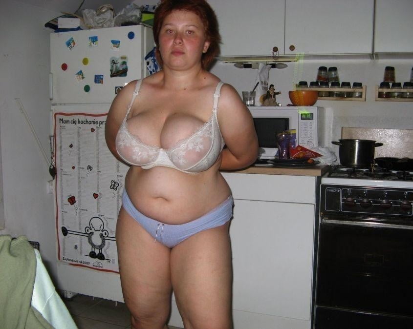 BRA OVERFLOW         CA DEBORDE adult photos