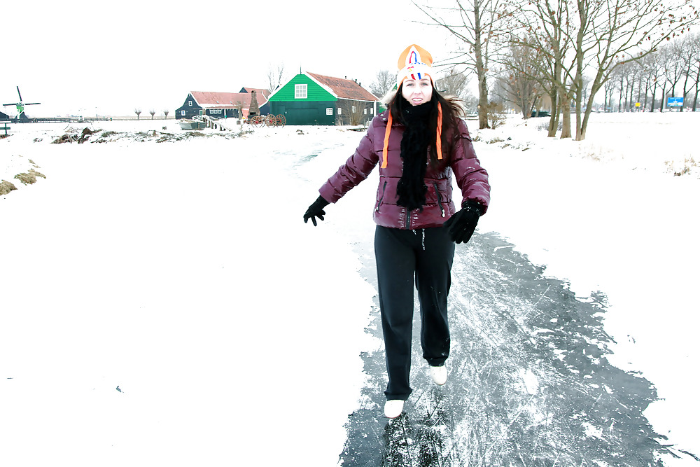 Julia,Elisa,Britt & Gylve on the Dutch Ice. adult photos