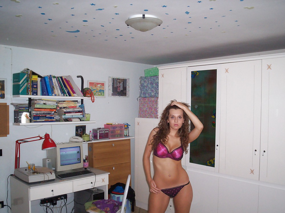 Teen Cute Sara adult photos