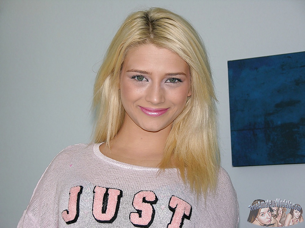 Amateur Blonde Teen Model - Aubrey From True Amateur Models adult photos