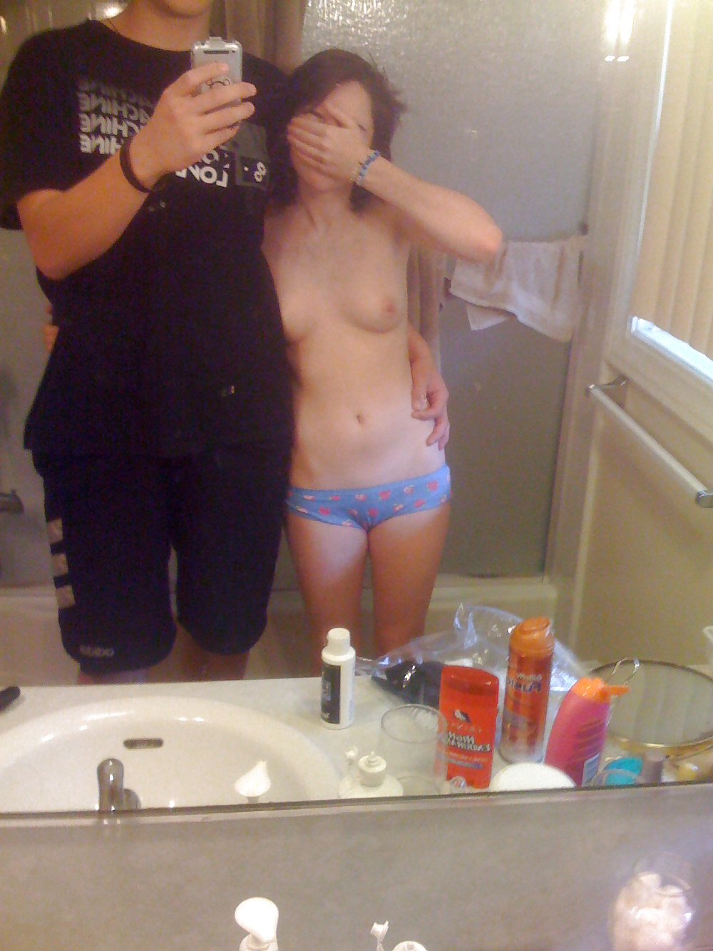 Sweet Young Emo Girlfriend adult photos