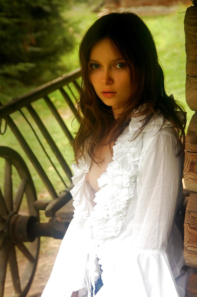 Erotic Nude Girl N25 adult photos