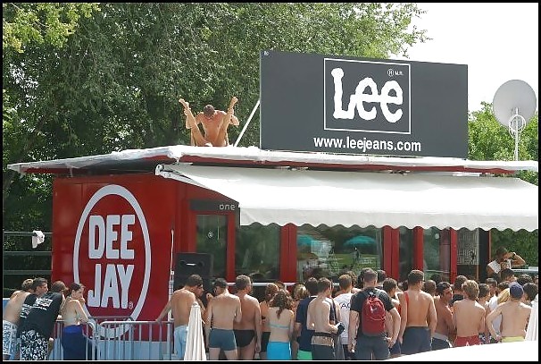 Don't Worry, Nobody Will Notice! adult photos