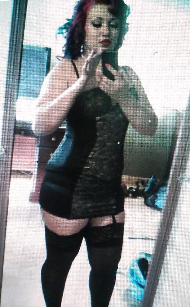 Stupid slut Hannah adult photos