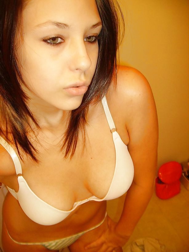 Awesome Amateur Teens 7 adult photos