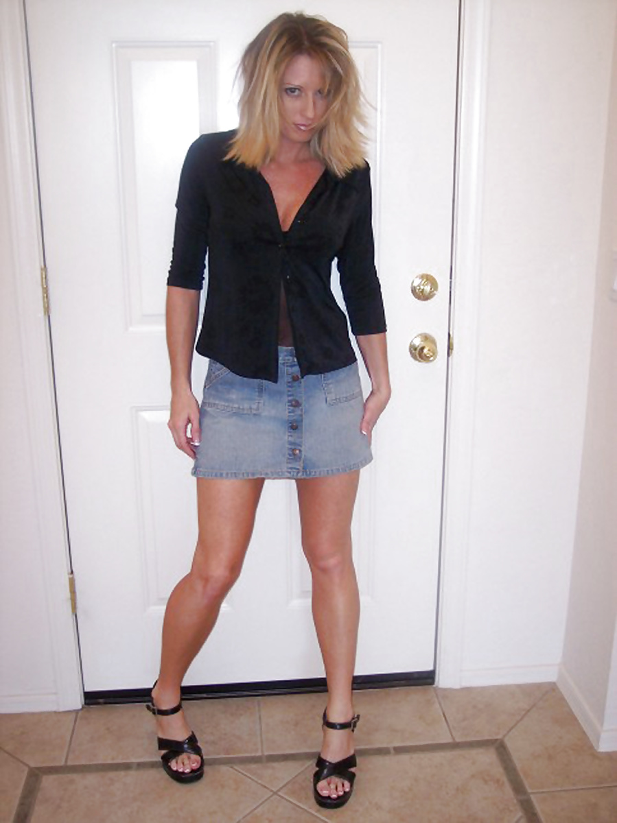 blonde milf adult photos