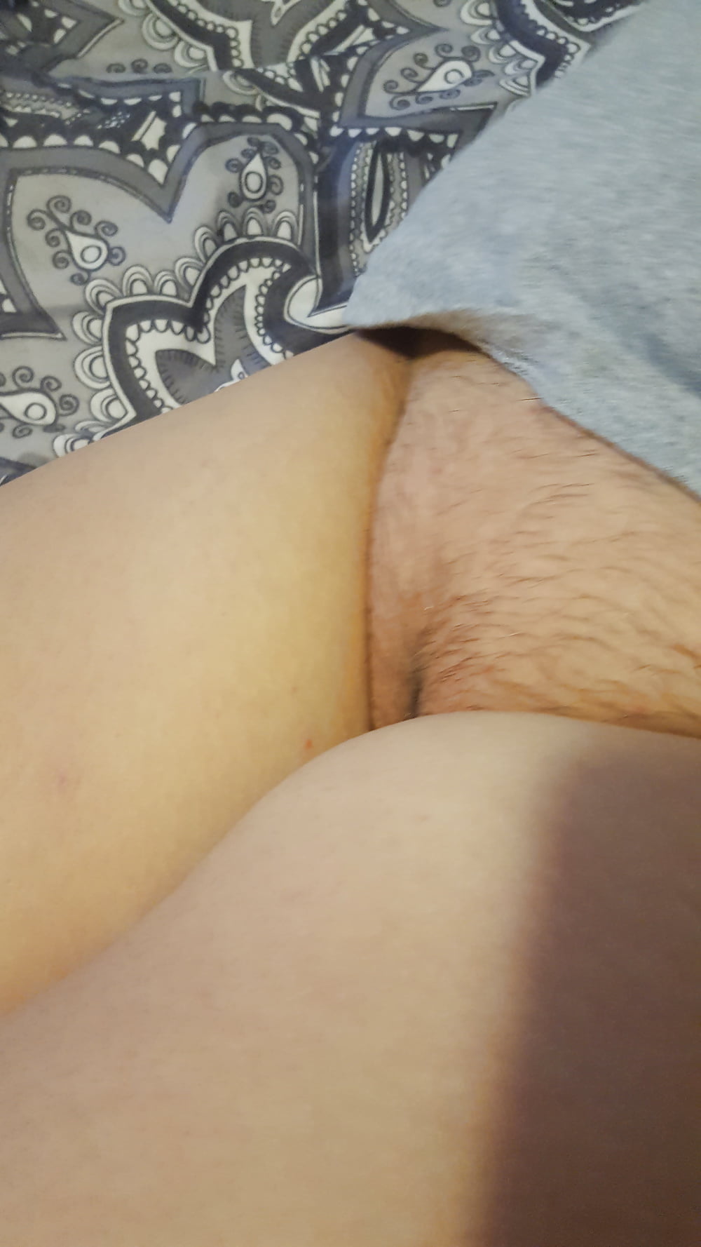 Samanthas Hairy Pussy adult photos